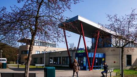 Ingang zwembad Dijnselburg